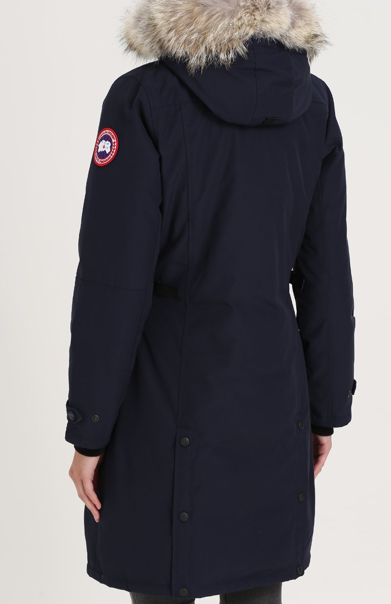 Женская парка kensington с меховой отделкой CANADA GOOSE синего цвета, арт. 2506L | Фото 4 (Материал внешний: Полиэстер, Синтетический материал, Пух и перо; Рукава: Длинные; Материал подклада: Синтетический материал; Статус проверки: Проверено; Кросс-КТ: Куртка; Материал сплава: Проверено, Проставлено; Драгоценные камни: Проставлено)