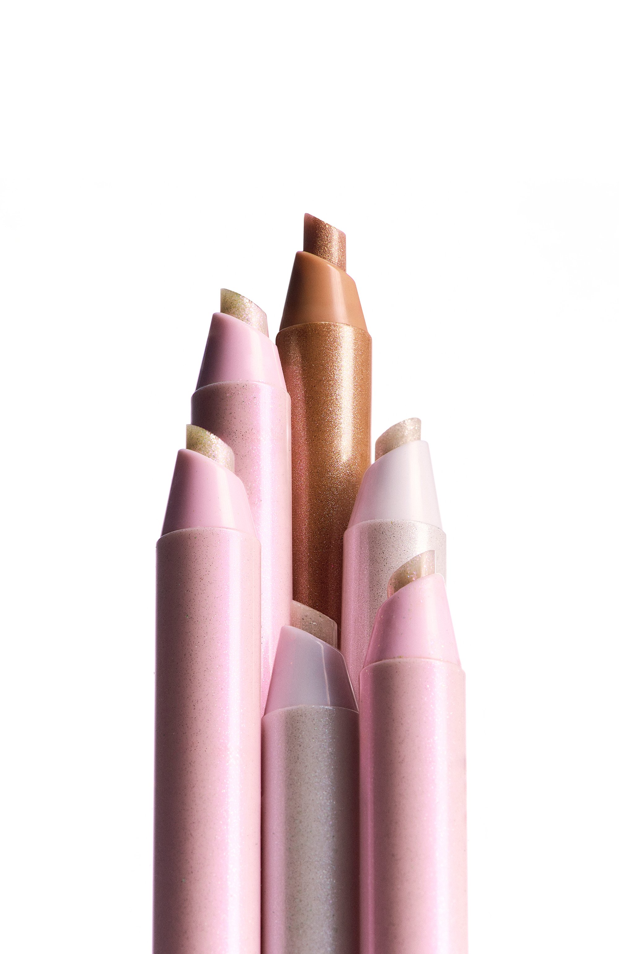 Универсальный микрохайлайтер it’s lit!, оттенок 02 galactic glimmer (3,5g) DOLCE & GABBANA цвета по цене 4290 руб., арт. 8056669924531, фото 6 Универсальный микрохайлайтер it’s lit!, оттенок 02 galactic glimmer (3,5g) DOLCE & GABBANA, арт. 8056669924531, фото 6