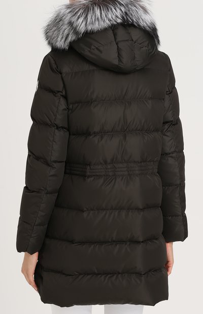Приталенный стеганый пуховик с меховой отделкой капюшона MONCLER, арт. C2-093-49885-25-54155, фото 4