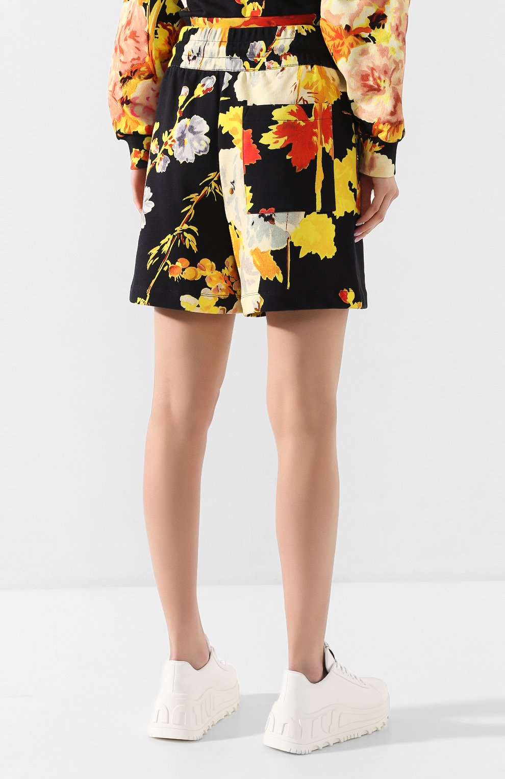 Хлопковые шорты DRIES VAN NOTEN черного цвета по цене 26200 руб., арт. 201-11150-9637, фото 4 Хлопковые шорты DRIES VAN NOTEN, арт. 201-11150-9637, фото 4