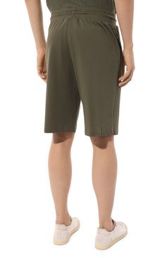 Мужские хлопковые шорты EMPORIO ARMANI хаки цвета, арт. 211860/4R485 | Фото 4 (Материал внешний: Хлопок; Длина Шорты М: До колена; Стили: Милитари; Принт: Без принта; Случай: Повседневный)
