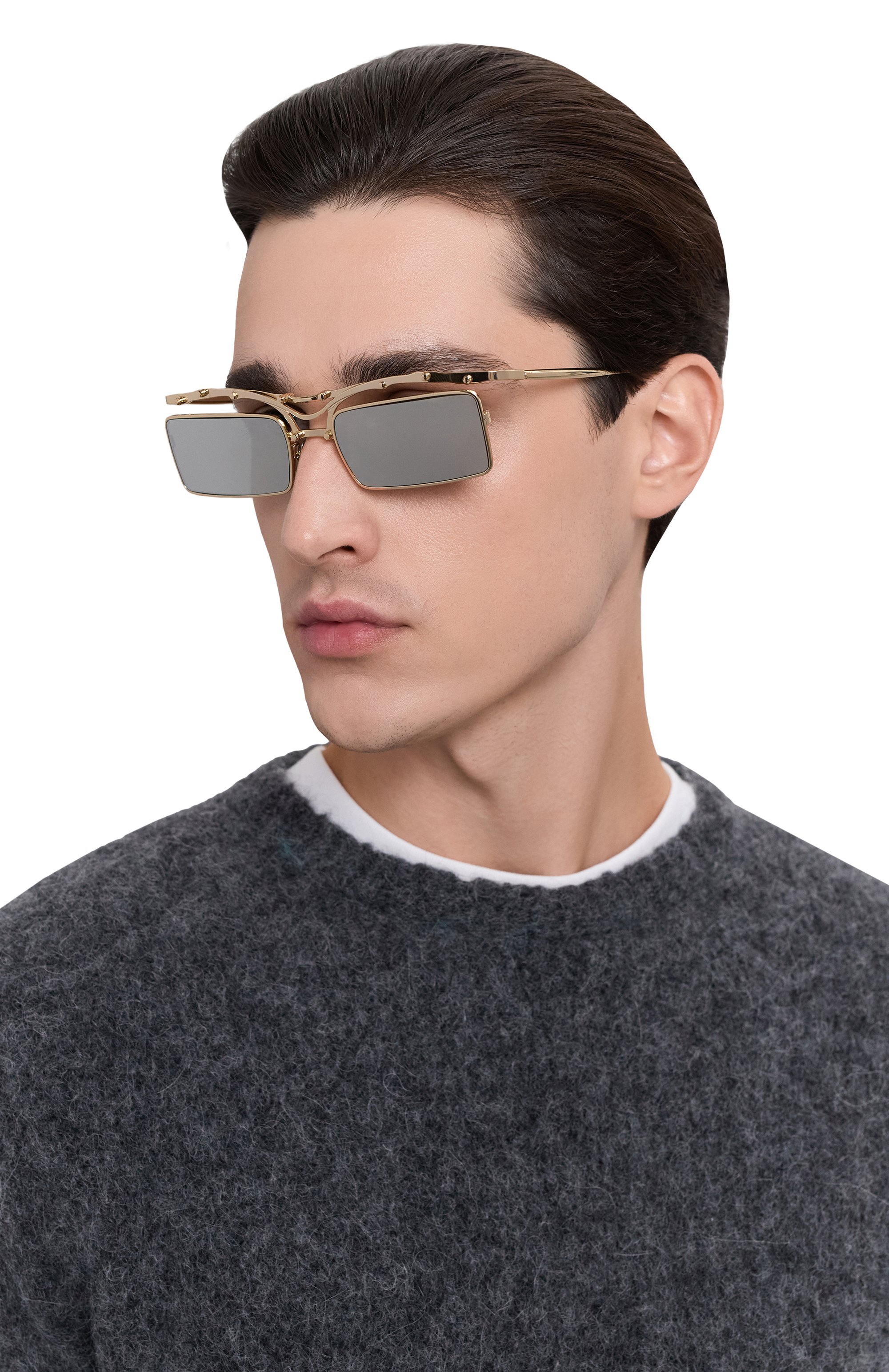 Солнцезащитные очки INNERRAUM серого цвета по цене 79950 руб., арт. 0J7 GD SILVER, фото 2 Солнцезащитные очки INNERRAUM, арт. 0J7 GD SILVER, фото 2