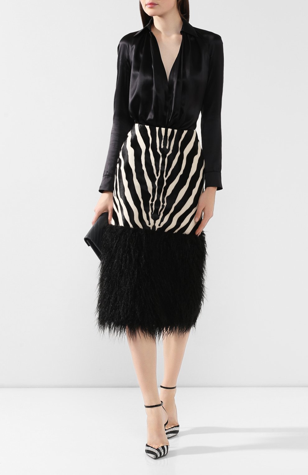 Кожаная юбка SAINT LAURENT черно-белого цвета по цене 377000 руб., арт. 584937/Y7VU2, фото 2 Кожаная юбка SAINT LAURENT, арт. 584937/Y7VU2, фото 2