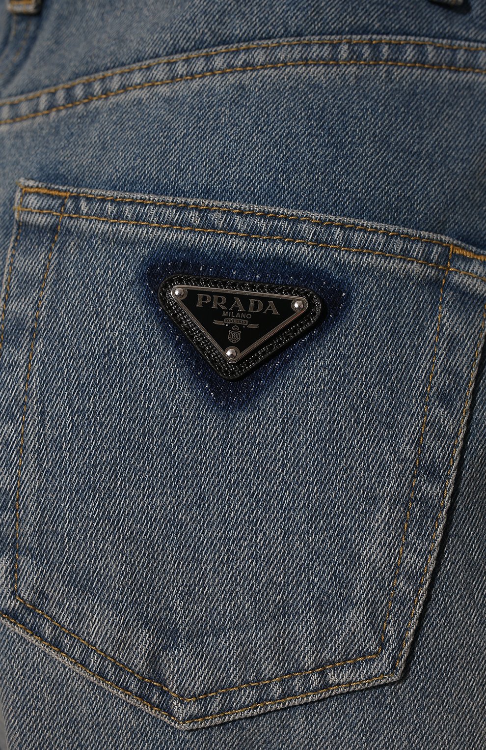Джинсы PRADA синего цвета по цене 98000 руб., арт. GFP473-1ZAB-F0008-212, фото 5 Джинсы PRADA, арт. GFP473-1ZAB-F0008-212, фото 5