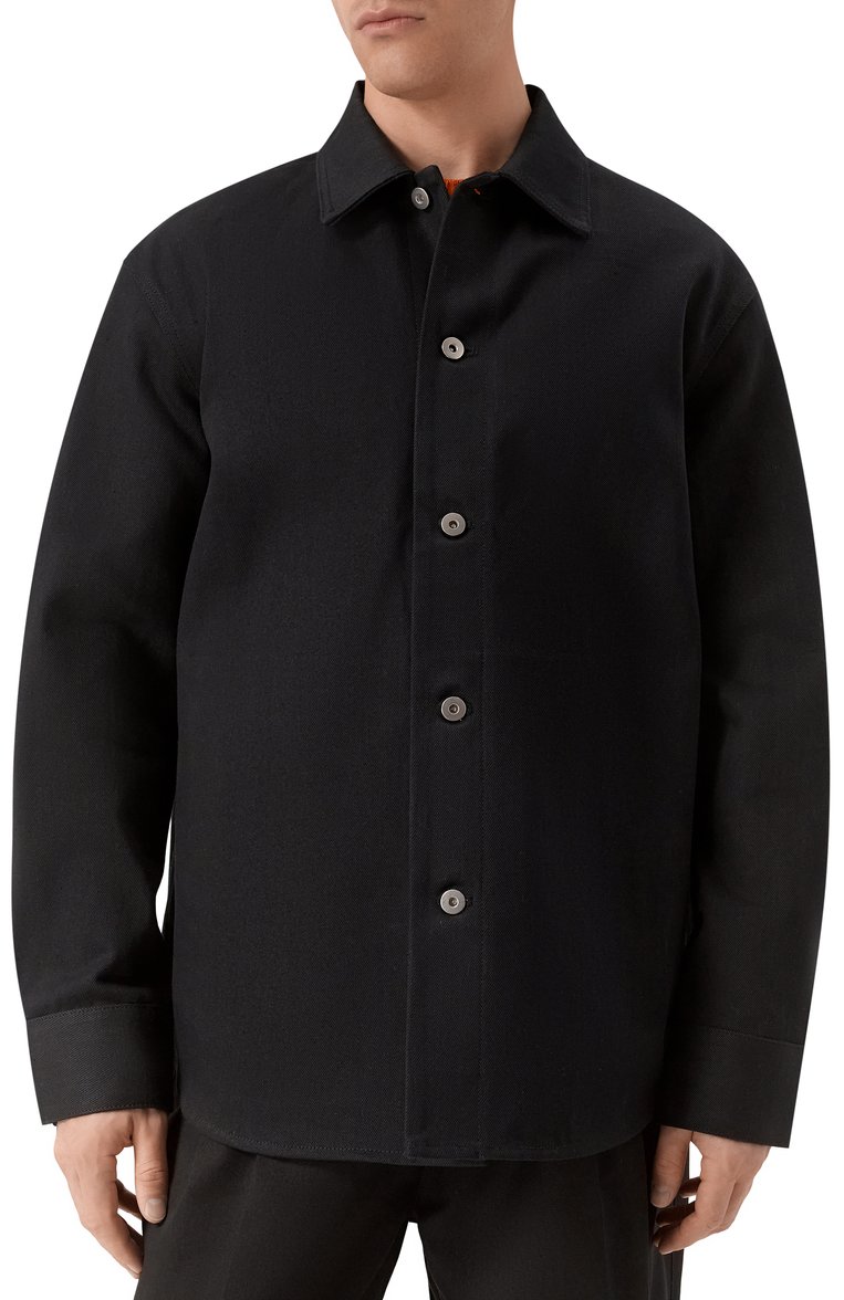Мужская джинсовая рубашка JIL SANDER черного цвета, арт. J23DL0101/J45288 | Фото 3 (Рукава: Длинные; Длина (для топов): Стандартные; Материал внешний: Хлопок; Случай: Повседневный; Манжеты: На кнопках; Кросс-КТ: Деним; Воротник: Кент; Стили: Кэжуэл; Принт: Однотонные; Детали: Без декора; Автоматизация состава: Проставлено; Автоматизация ТО: Проставлено)