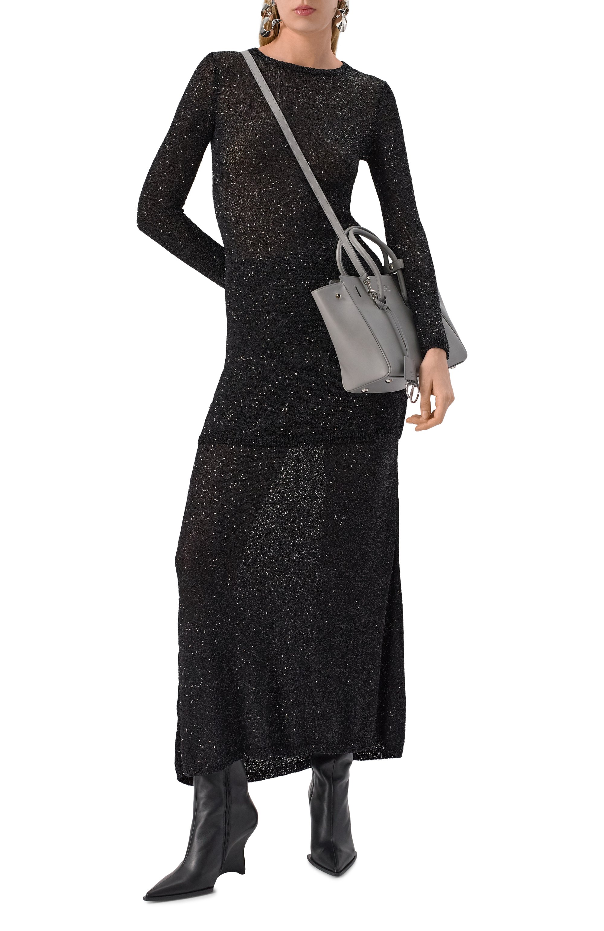 Платье с отделкой пайетками BALENCIAGA черного цвета по цене 236500 руб., арт. 818983/T7196, фото 2 Платье с отделкой пайетками BALENCIAGA, арт. 818983/T7196, фото 2