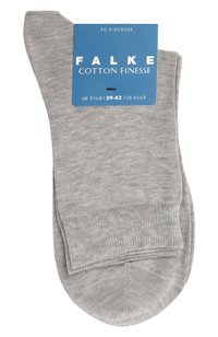 Светло-с�ерый