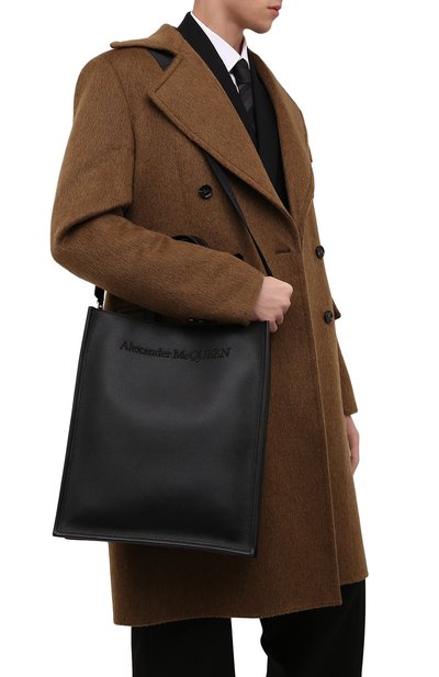 Кожаная сумка-шопер north south ALEXANDER MCQUEEN черного цвета по цене 156500 руб., арт. 668591/1AAET, фото 2 Кожаная сумка-шопер north south ALEXANDER MCQUEEN, арт. 668591/1AAET, фото 2
