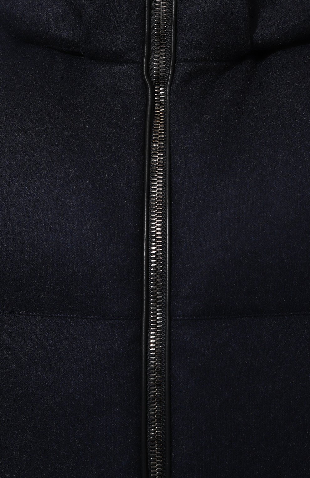 Пуховый жилет BRIONI темно-синего цвета по цене 435500 руб., арт. SUPB0L/0A604, фото 5 Пуховый жилет BRIONI, арт. SUPB0L/0A604, фото 5