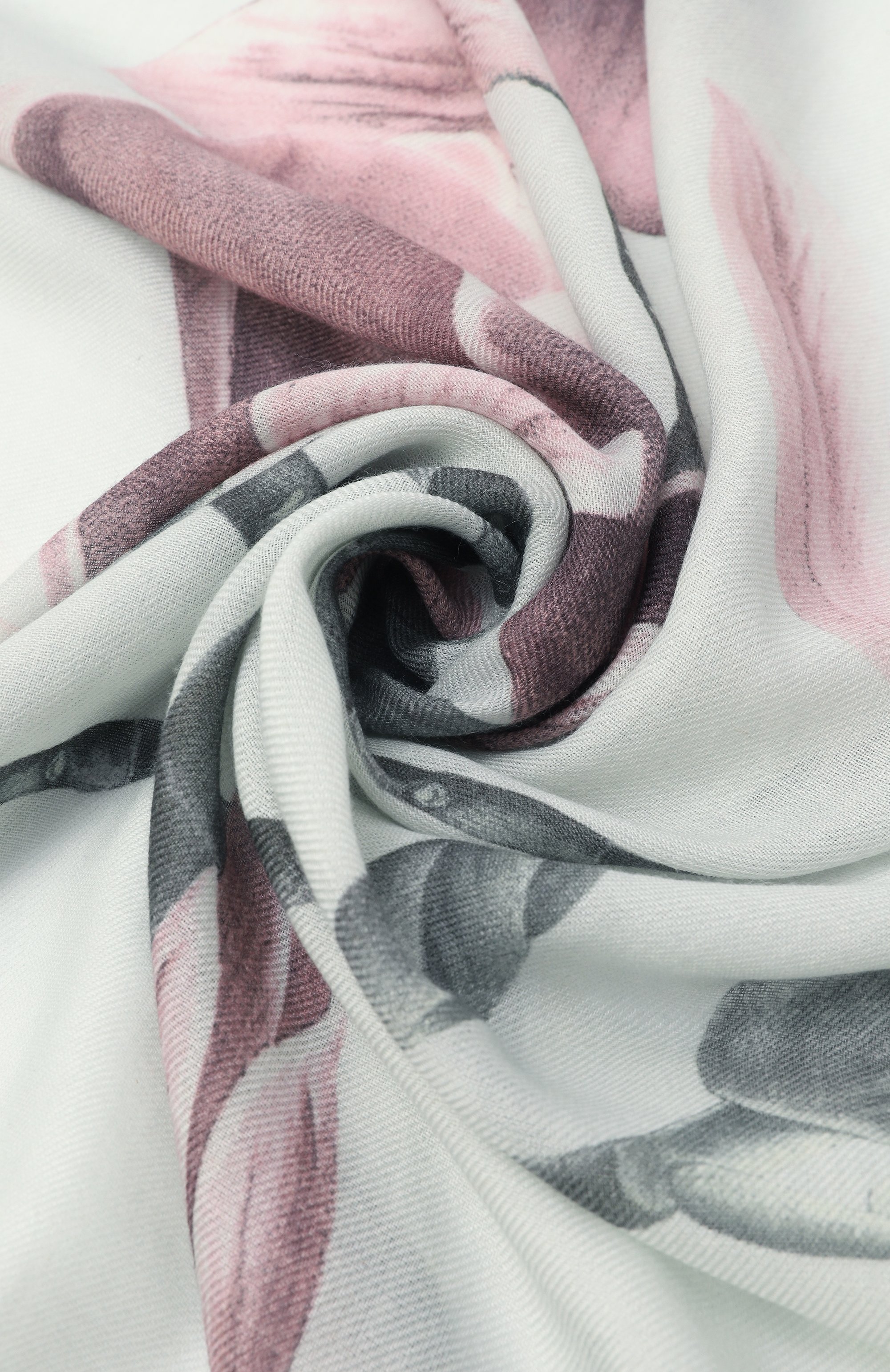 Платок из кашемира и шелка COLOMBO голубого цвета по цене 131500 руб., арт. S7/90X90/2461-U-MN, фото 3 Платок из кашемира и шелка COLOMBO, арт. S7/90X90/2461-U-MN, фото 3