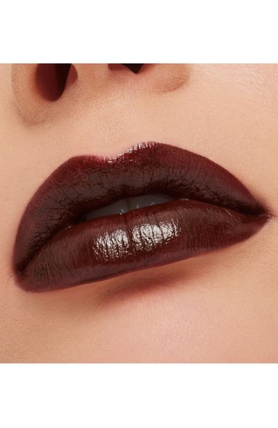 Губная помада macximal sleek satin, оттенок film noir (3,5g) MAC цвета по цене 3250 руб., арт. NW9M-32, фото 3 Губная помада macximal sleek satin, оттенок film noir (3,5g) MAC, арт. NW9M-32, фото 3