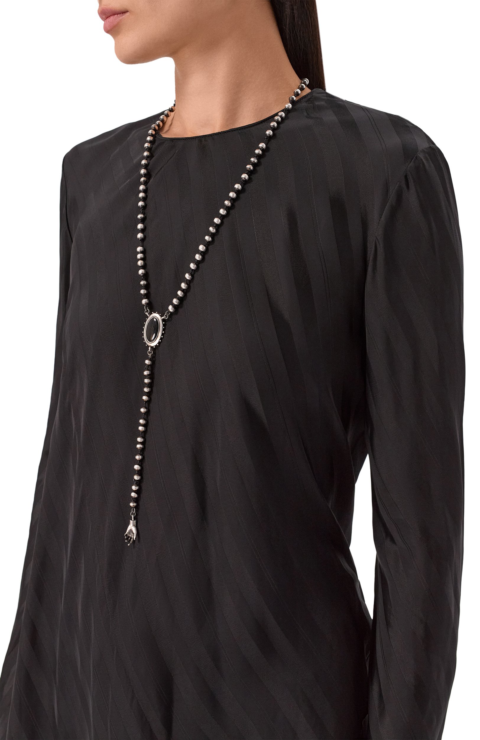 Колье ANN DEMEULEMEESTER серебряного цвета по цене 182500 руб., арт. B0014115/JW020, фото 2 Колье ANN DEMEULEMEESTER, арт. B0014115/JW020, фото 2