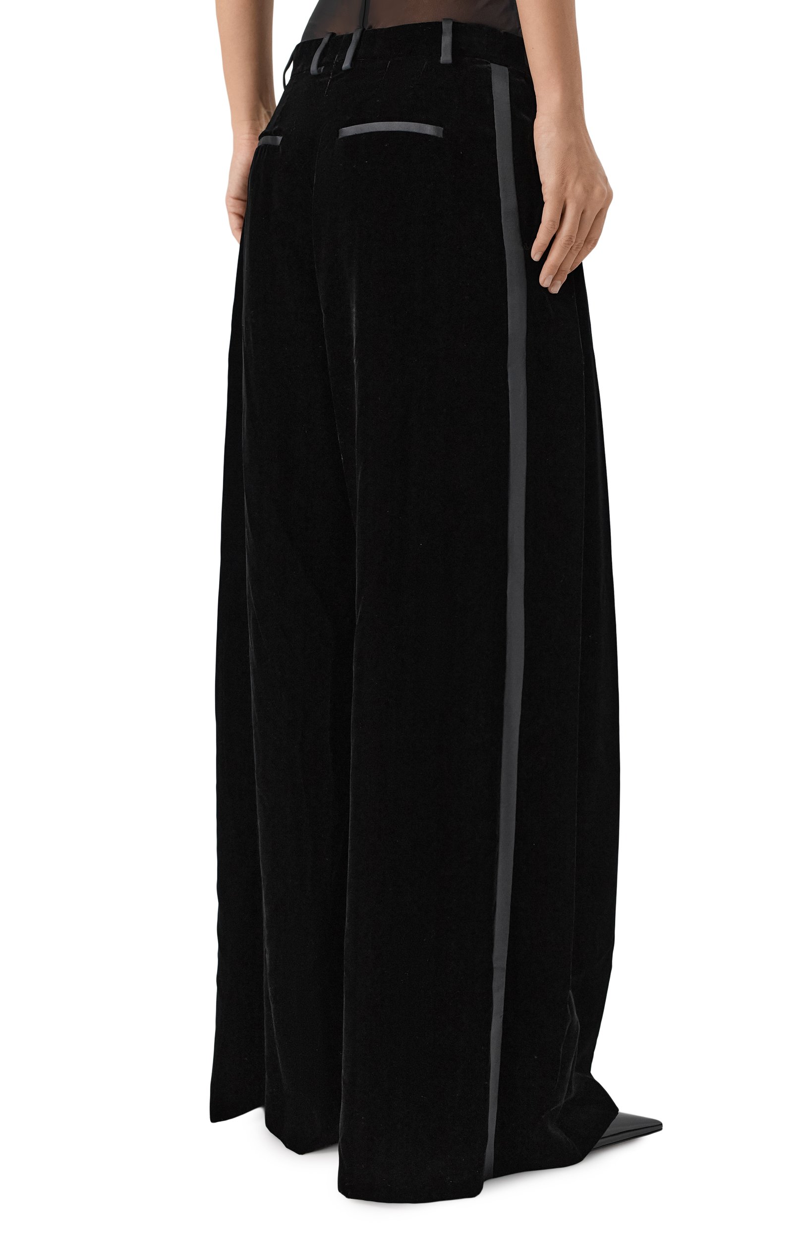 Бархатные брюки ZUHAIR MURAD черного цвета по цене 380500 руб., арт. PTR26411/VESB008, фото 4 Бархатные брюки ZUHAIR MURAD, арт. PTR26411/VESB008, фото 4