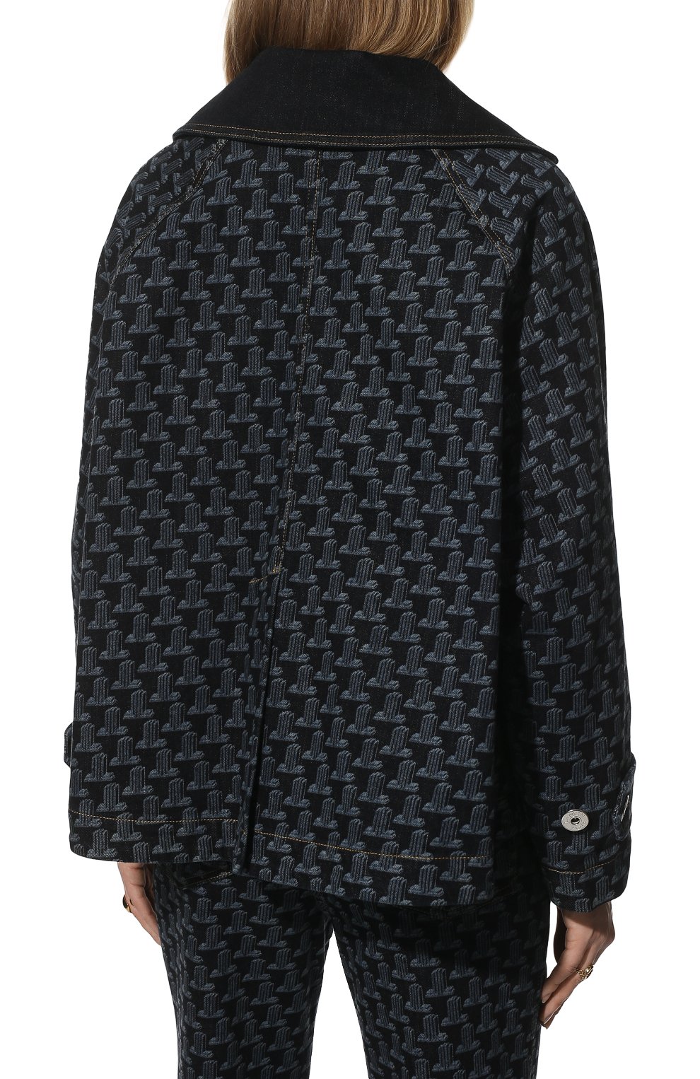 Джинсовая куртка LANVIN темно-синего цвета по цене 159500 руб., арт. RW-JA708D-D041-P22, фото 4 Джинсовая куртка LANVIN, арт. RW-JA708D-D041-P22, фото 4