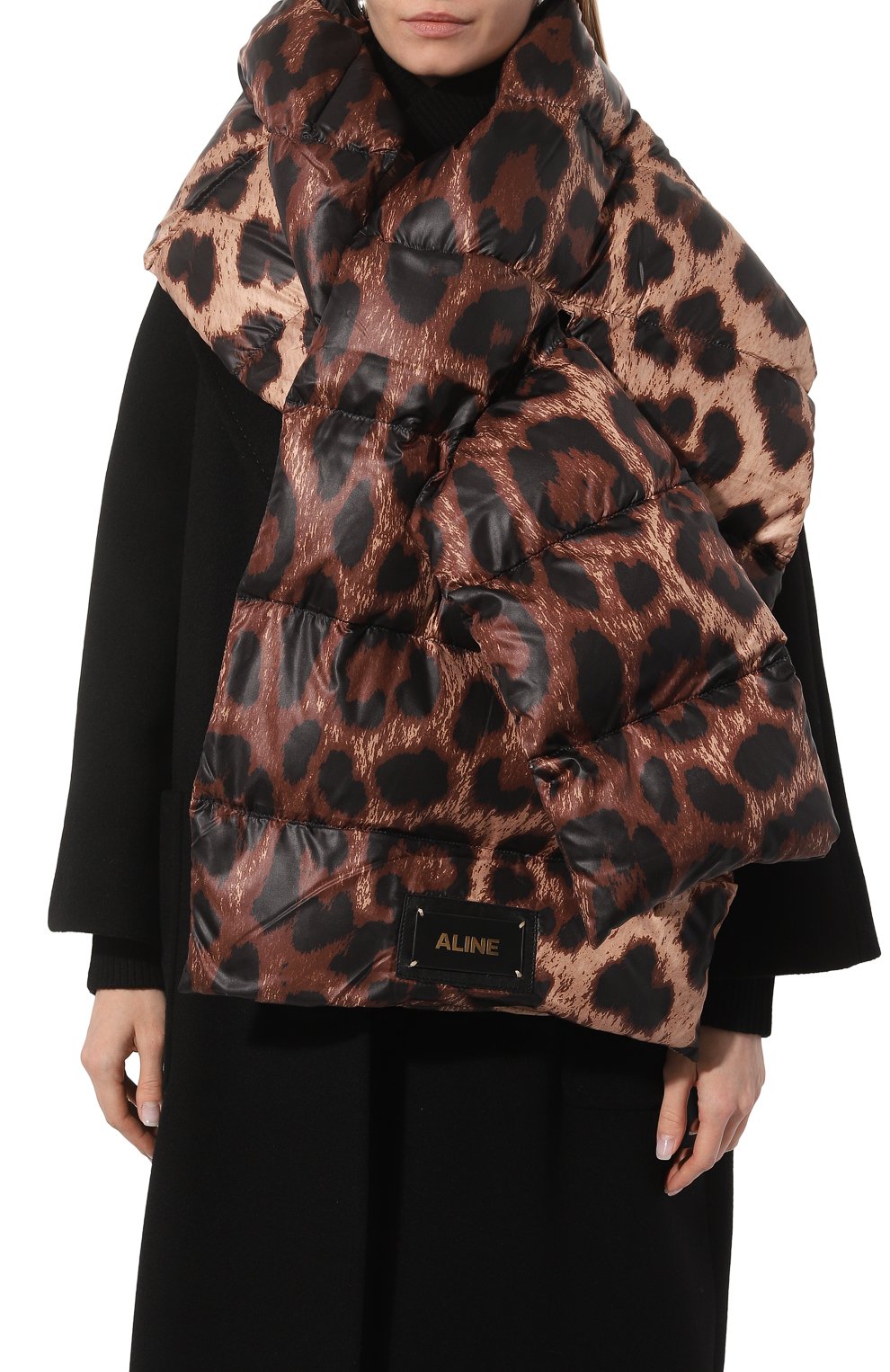 Пуховый шарф ALINE леопардового цвета по цене 39500 руб., арт. AL220901, фото 2 Пуховый шарф ALINE, арт. AL220901, фото 2
