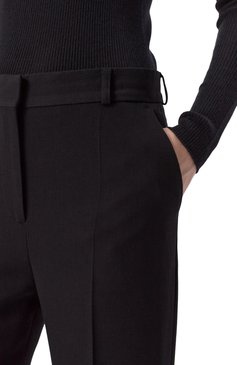 Женские брюки из вискозы и шерсти TOTEME черного цвета, арт. 251-WRB1056-FB0335 | Фото 5 (Длина (брюки, джинсы): Стандартные; Драгоценные камни: Проставлено; Материал внешний: Вискоза; Материал сплава: Проставлено; Случай: Формальный; Женское Кросс-КТ: Брюки-одежда; Силуэт Ж (брюки и джинсы): Расклешенные; Стили: Классический)