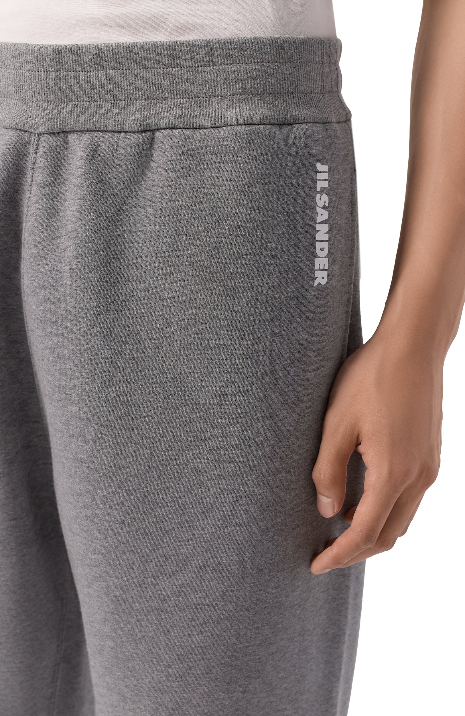 Хлопковые джоггеры JIL SANDER серого цвета по цене 107000 руб., арт. J22KA0384/J20133, фото 5 Хлопковые джоггеры JIL SANDER, арт. J22KA0384/J20133, фото 5