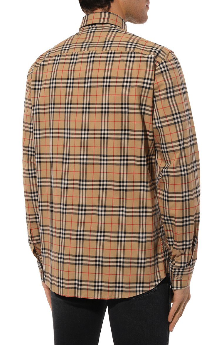 Мужская хлопковая рубашка BURBERRY бежевого цвета, арт. 8070582 | Фото 4 (Рукава: Длинные; Материал внешний: Хлопок; Длина (для топов): Стандартные; Воротник: Кент; Случай: Повседневный; Принт: Клетка; Манжеты: На пуговицах; Стили: Кэжуэл)
