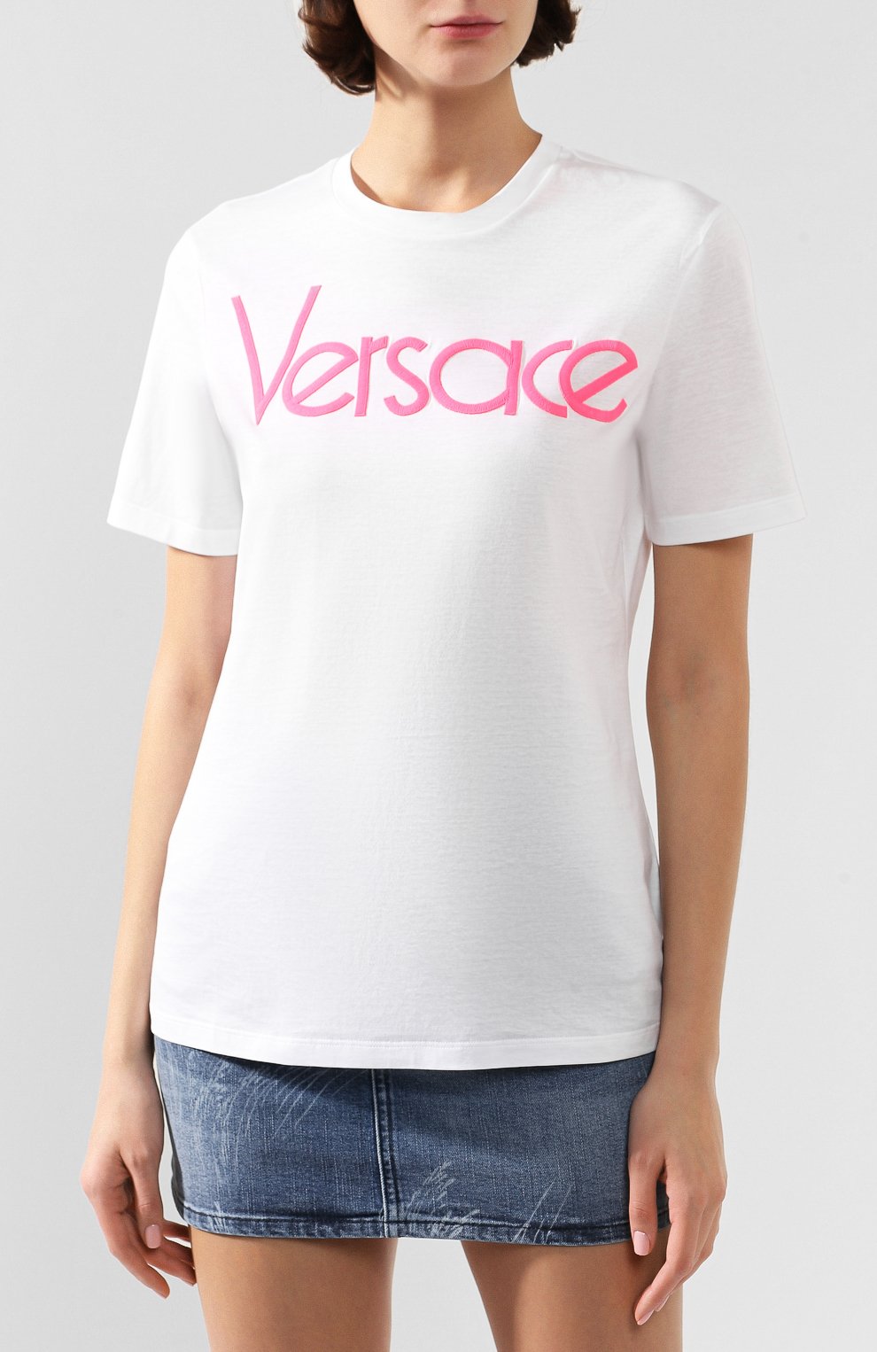 Хлопковая футболка VERSACE белого цвета по цене 38450 руб., арт. A83846/A201952, фото 3 Хлопковая футболка VERSACE, арт. A83846/A201952, фото 3