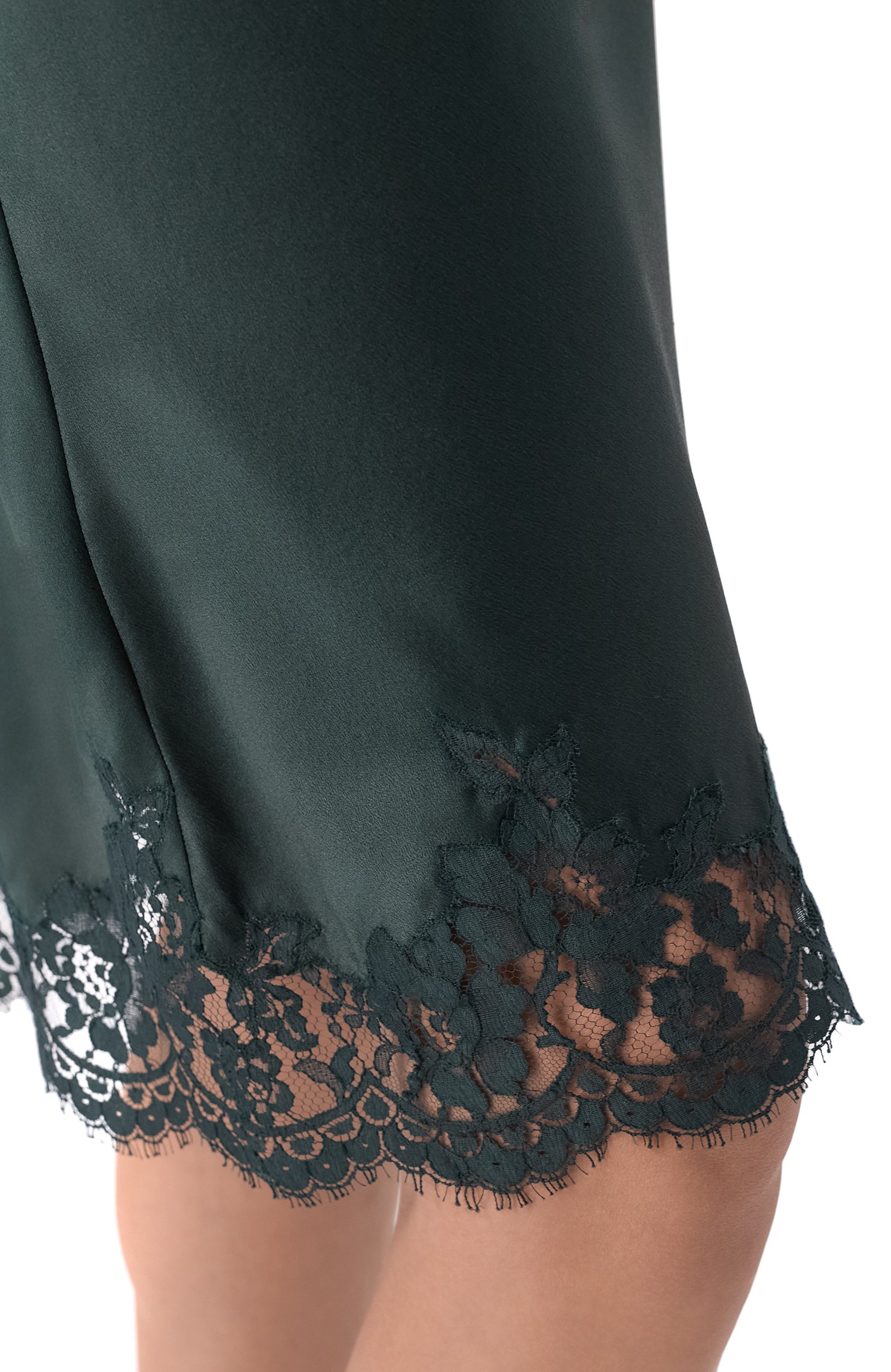 Атласная юбка SAINT LAURENT темно-зеленого цвета по цене 366000 руб., арт. 863141/Y7G27, фото 5 Атласная юбка SAINT LAURENT, арт. 863141/Y7G27, фото 5