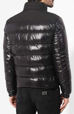 Мужская пуховая куртка bruel MONCLER черного цвета, арт. E2-091-41826-85-68950 | Фото 4 (Кросс-КТ: Куртка, Пуховик; Мужское Кросс-КТ: пуховик-короткий, Пуховик-верхняя одежда, Верхняя одежда; Рукава: Длинные; Материал внешний: Синтетический материал; Материал сплава: Проставлено; Материал подклада: Синтетический материал; Ювелирные украшения: Назначено; Драгоценные камни: Проставлено; Длина (верхняя одежда): Коротки�е; Материал утеплителя: Пух и перо; Статус проверки: Проверена категория)