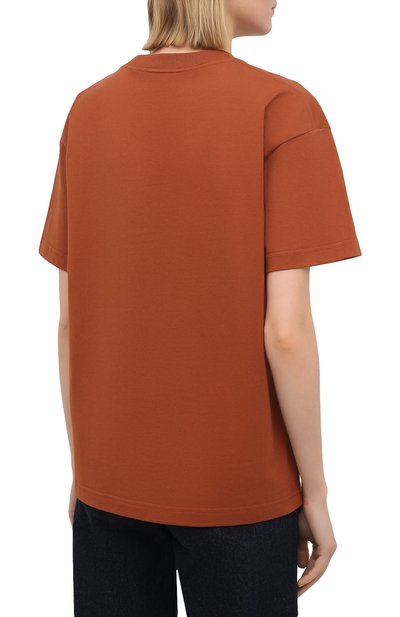 Хлопковая футболка JACQUEMUS коричневого цвета по цене 17950 руб., арт. 211JS12/22408L, фото 4 Хлопковая футболка JACQUEMUS, арт. 211JS12/22408L, фото 4