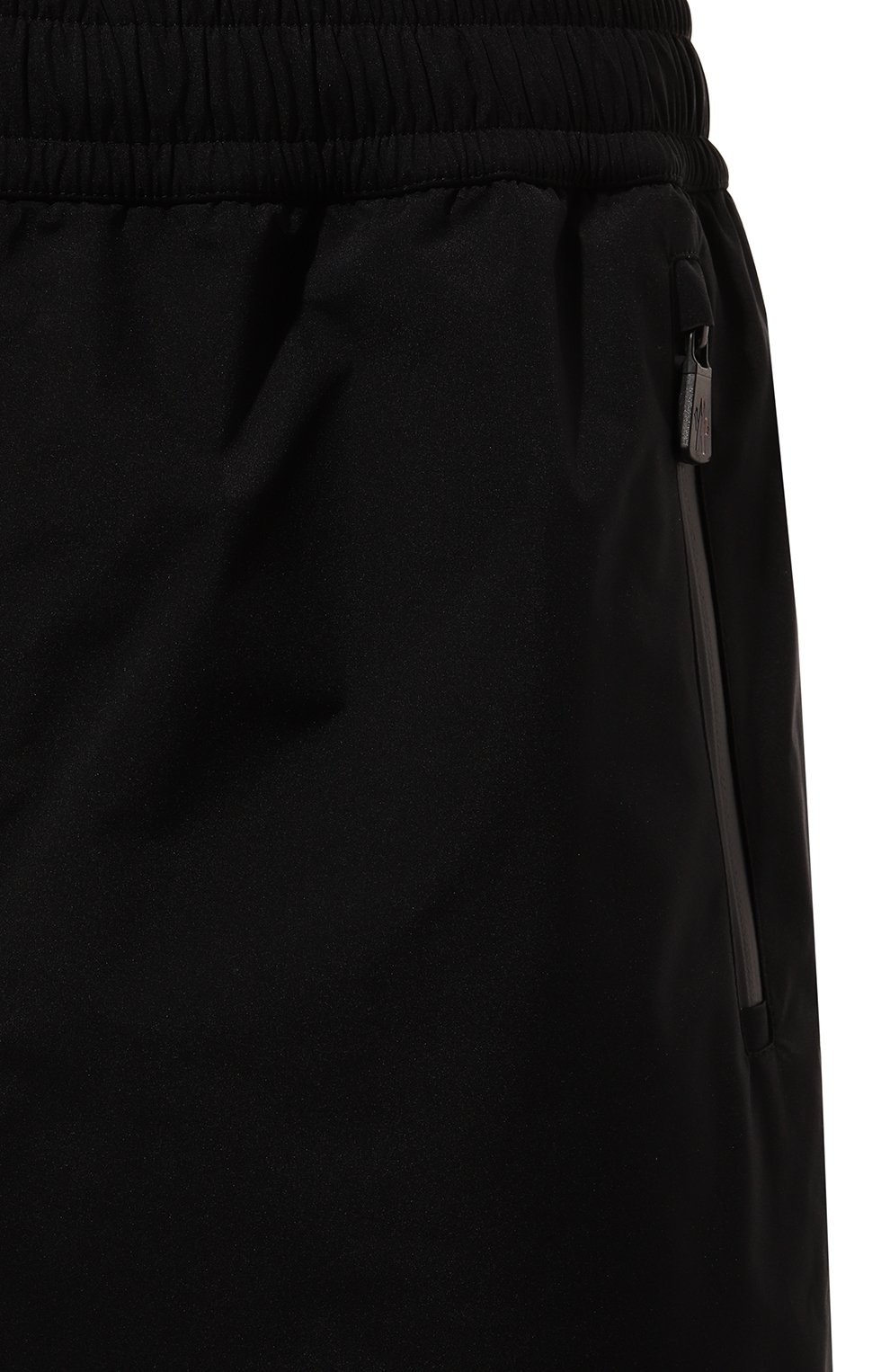 Шорты day-namic MONCLER GRENOBLE черного цвета по цене 41700 руб., арт. 2B000-02-54AL5, фото 5 Шорты day-namic MONCLER GRENOBLE, арт. 2B000-02-54AL5, фото 5