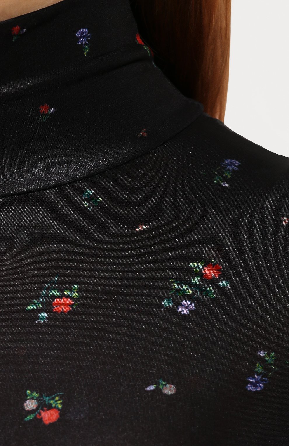 Платье с принтом VETEMENTS разноцветного цвета по цене 69300 руб., арт. WAH20DR403/BLACK FL0WERS, фото 5 Платье с принтом VETEMENTS, арт. WAH20DR403/BLACK FL0WERS, фото 5