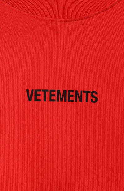 Хлопковая футболка VETEMENTS красного цвета по цене 16450 руб., арт. UAH20TR611/W, фото 5 Хлопковая футболка VETEMENTS, арт. UAH20TR611/W, фото 5