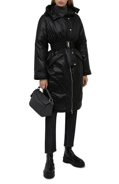 Пуховик fussa MONCLER черного цвета по цене 278000 руб., арт. G2-094-1C000-05-M1206, фото 2 Пуховик fussa MONCLER, арт. G2-094-1C000-05-M1206, фото 2