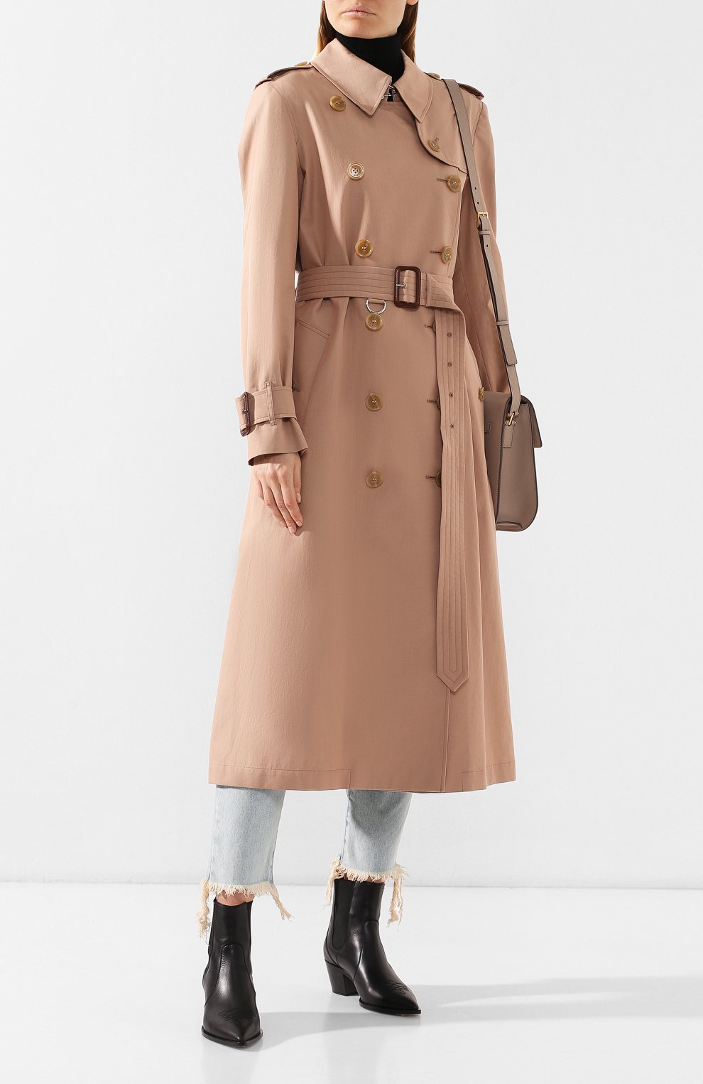 Двубортный тренч из хлопка BURBERRY розового цвета по цене 295500 руб., арт. 4075804, фото 2 Двубортный тренч из хлопка BURBERRY, арт. 4075804, фото 2