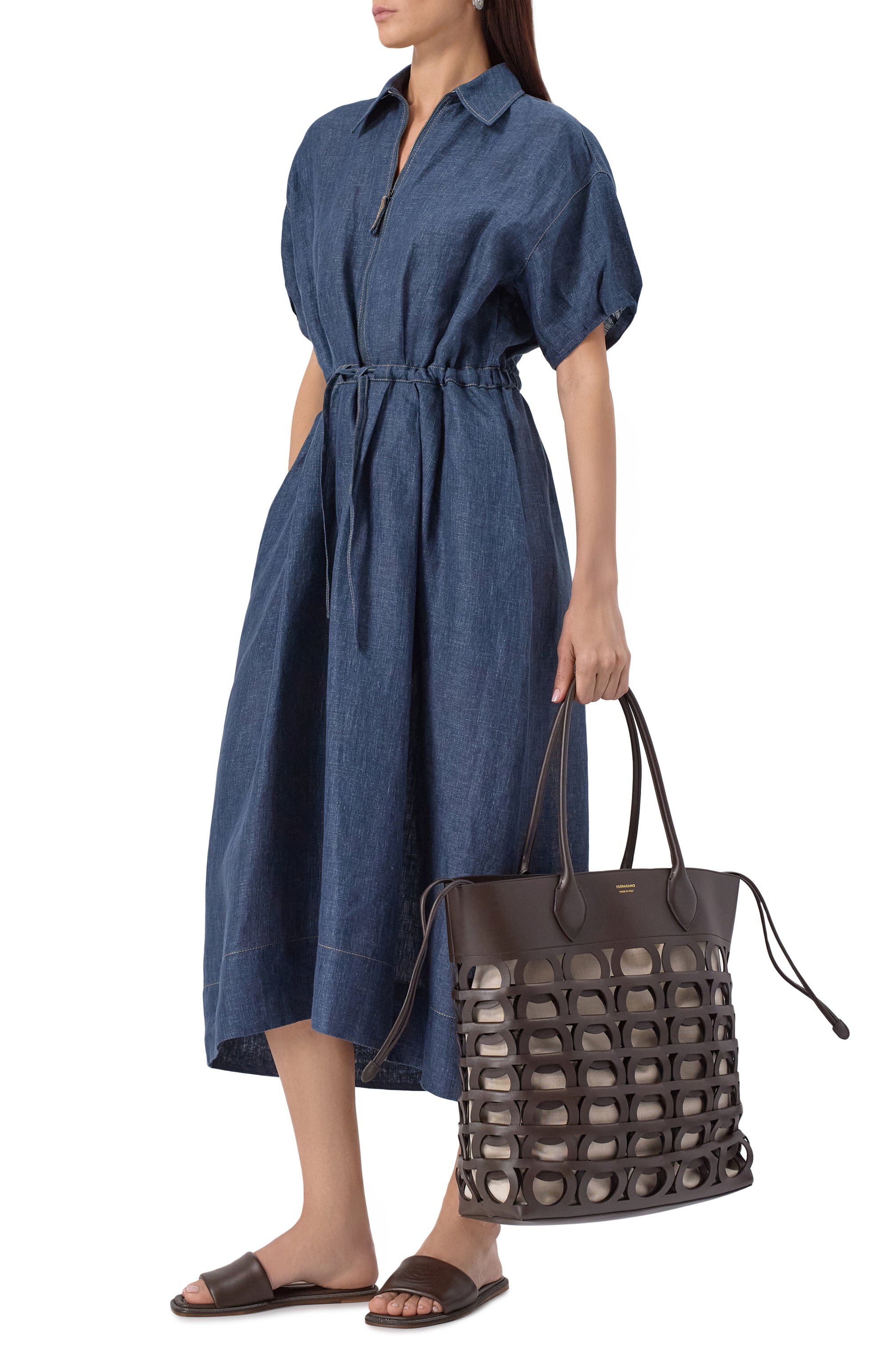 Сумка-тоут gancini large FERRAGAMO темно-коричневого цвета по цене 343000 руб., арт. 21A013/782829, фото 7 Сумка-тоут gancini large FERRAGAMO, арт. 21A013/782829, фото 7