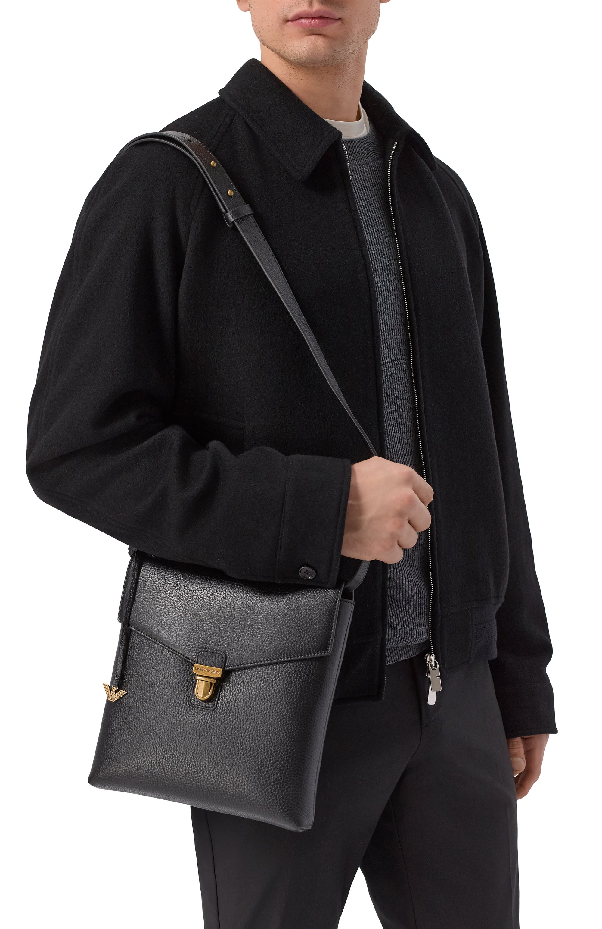 Сумка EMPORIO ARMANI черного цвета по цене 54100 руб., арт. EM005445/AF24382, фото 2 Сумка EMPORIO ARMANI, арт. EM005445/AF24382, фото 2