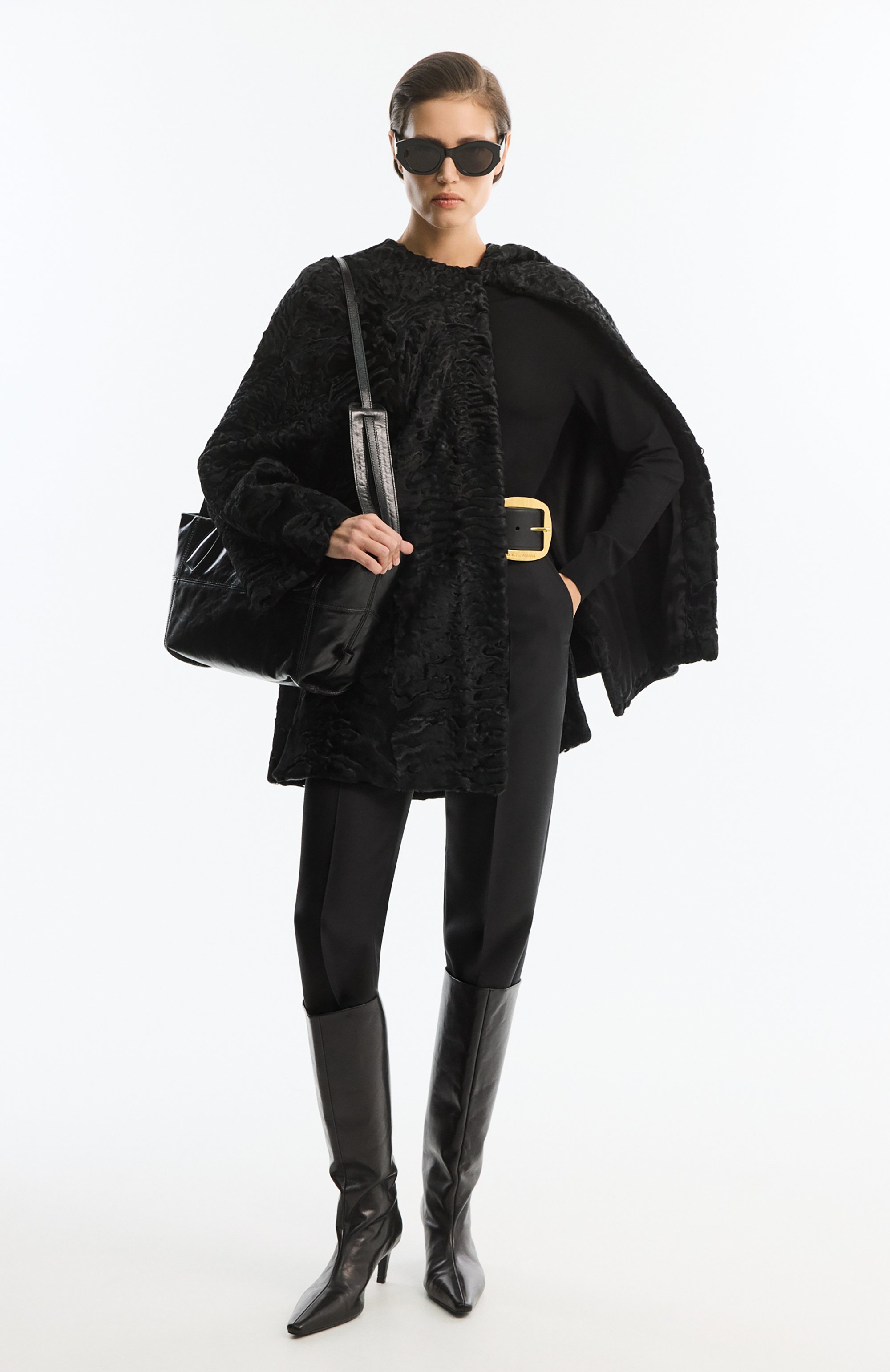 Боди DOLCE & GABBANA черного цвета по цене 197500 руб., арт. 09A21T/0N0AL, фото 6 Боди DOLCE & GABBANA, арт. 09A21T/0N0AL, фото 6