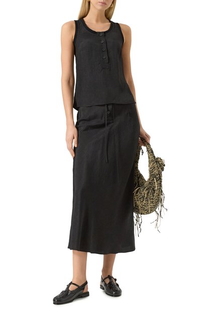 Юбка YUZEFI черного цвета по цене 36500 руб., арт. YUZRS25-RW-SK09-01, фото 2 Юбка YUZEFI, арт. YUZRS25-RW-SK09-01, фото 2