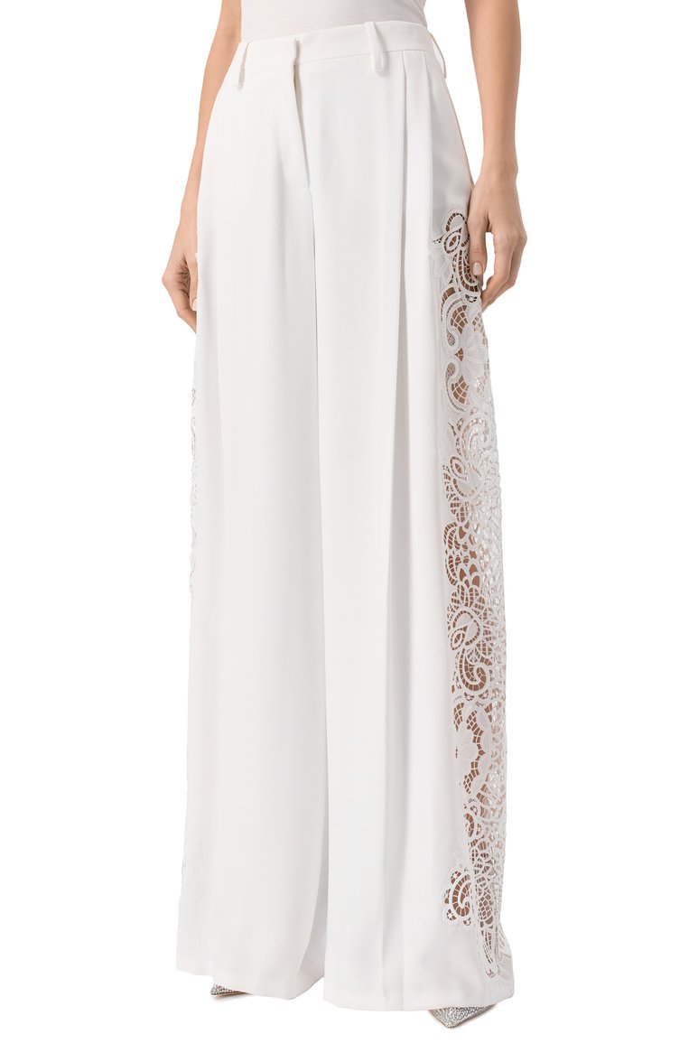 Женские брюки ZUHAIR MURAD белого цвета, арт. RTR25355/MAPL002 | Фото 3 (Материал внешний: Синтетический материал; Стили: Кэжуэл; Женское Кросс-КТ: Брюки-одежда; Кросс-КТ: костюм; Силуэт Ж (брюки и джинсы): Широкие; Длина (брюки, джинсы): Стандартные; Автоматизация состава: Проставлено; Автоматизация ТО: Проставлено)