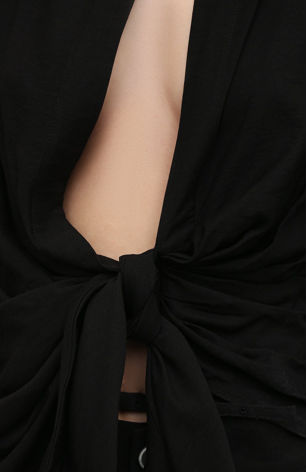 Рубашка из вискозы JACQUEMUS черного цвета по цене 53950 руб., арт. 211SH02/102990, фото 5 Рубашка из вискозы JACQUEMUS, арт. 211SH02/102990, фото 5