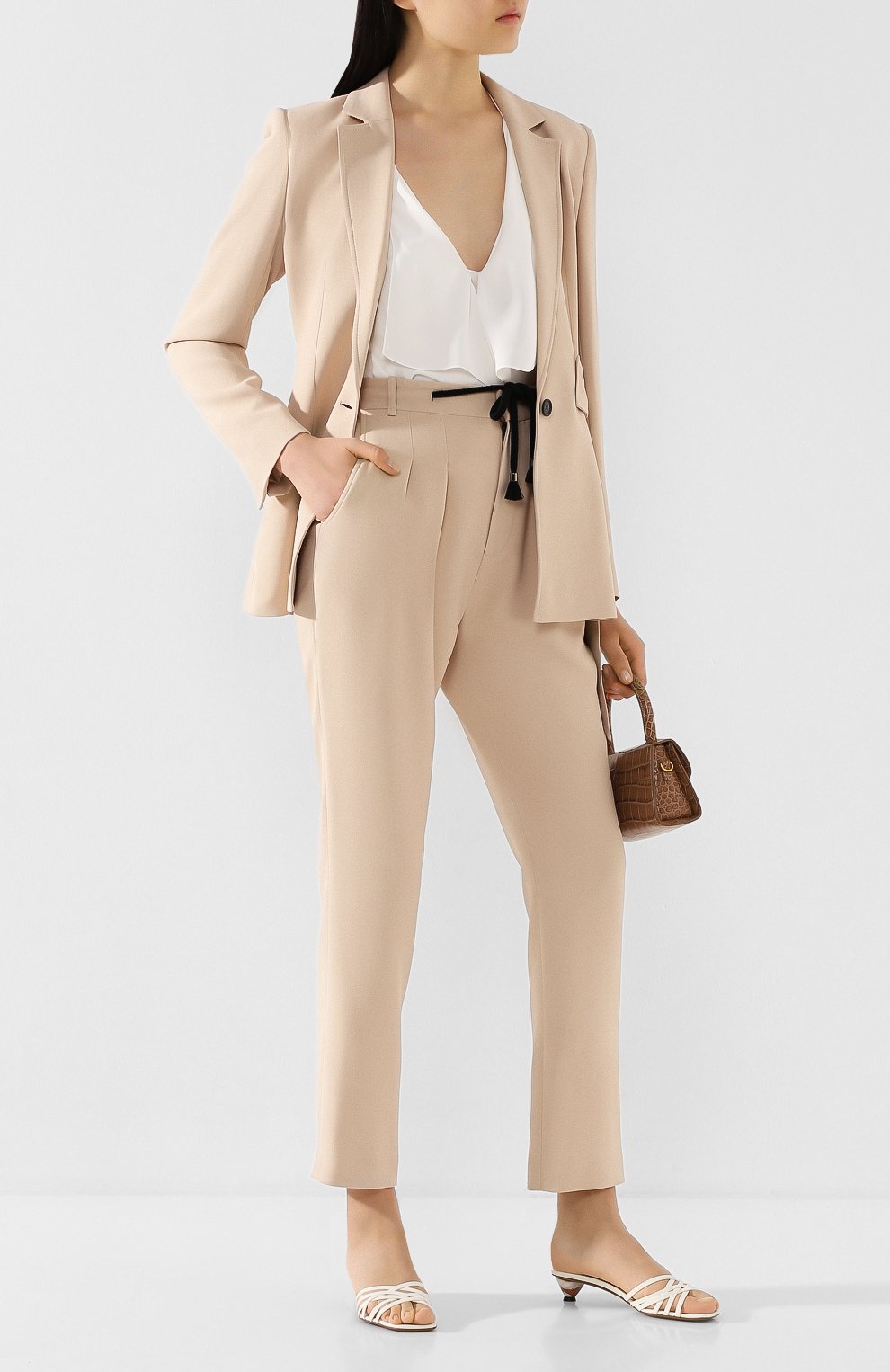 Жакет ROLAND MOURET бежевого цвета по цене 145000 руб., арт. SS20/S0844/F2241, фото 2 Жакет ROLAND MOURET, арт. SS20/S0844/F2241, фото 2