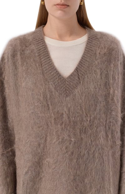 Кашемировый свитер JACOB LEE коричневого цвета по цене 176000 руб., арт. WCS20712AW25MC, фото 5 Кашемировый свитер JACOB LEE, арт. WCS20712AW25MC, фото 5