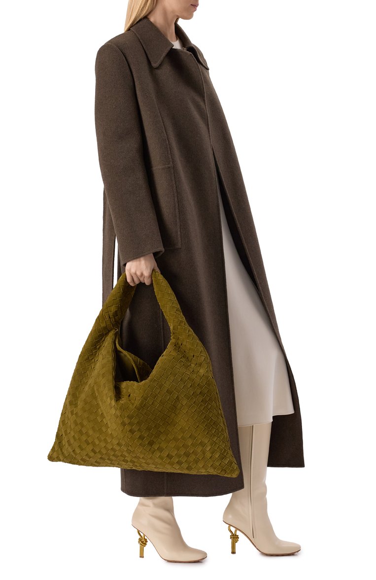 Женская сумка hop large BOTTEGA VENETA зеленого цвета, арт. 763970 V1QE3 | Фото 7 (Материал: Натуральная кожа, Натуральная замша; Материал сплава: Проставлено; Драгоценные камни: Проставлено; Размер: large)