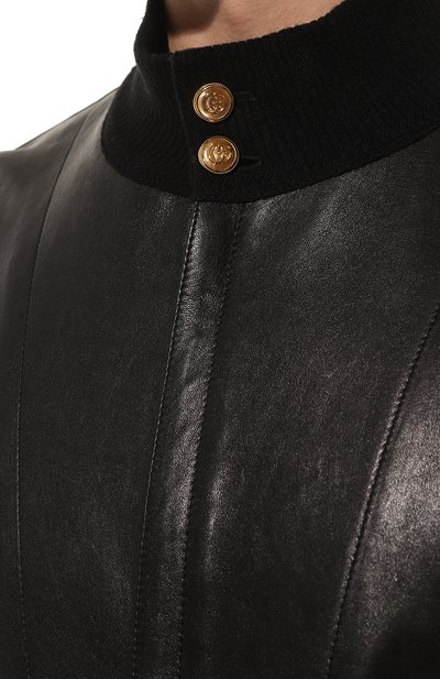 Кожаный бомбер GUCCI черного цвета по цене 403200 руб., арт. 621460 XNAKP, фото 5 Кожаный бомбер GUCCI, арт. 621460 XNAKP, фото 5