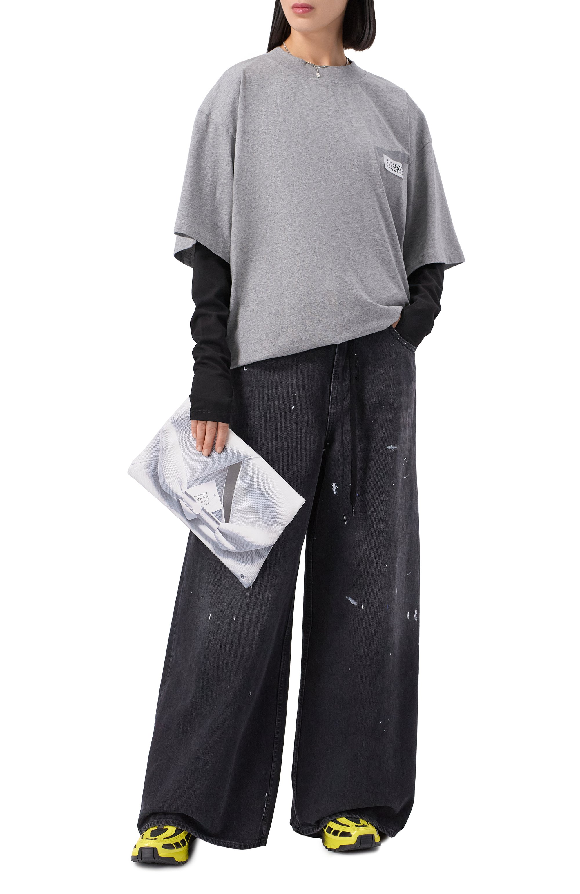 Клатч MM6 белого цвета по цене 32850 руб., арт. SB5WF0012/P8484, фото 7 Клатч MM6, арт. SB5WF0012/P8484, фото 7