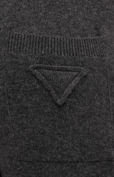 Кашемировые джоггеры PRADA темно-серого цвета по цене 330000 руб., арт. UMP83-1YB5-F0480-211, фото 5 Кашемировые джоггеры PRADA, арт. UMP83-1YB5-F0480-211, фото 5