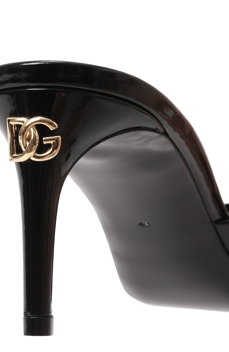 Женские лакированные мюли keira DOLCE & GABBANA черного цвета, арт. CR1522/A1471 | Фото 7 (Подошва: Плоская; Материал внутренний: Натуральная кожа; Каблук высота: Средний; Каблук тип: Шпилька; Материал внешний: Натуральная кожа; Автоматизация ТО: Проставлено; Автоматизация состава: Проставлено; Re-sync: On; Размерность: Товар маломерит)