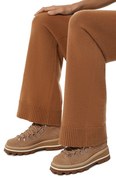 Замшевые хайкеры chike JIMMY CHOO бежевого цвета по цене 117000 руб., арт. CHIKE FLAT/AFK, фото 3 Замшевые хайкеры chike JIMMY CHOO, арт. CHIKE FLAT/AFK, фото 3