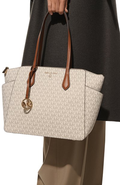 Сумка-тоут marilyn medium MICHAEL MICHAEL KORS бежевого цвета по цене 33350 руб., арт. 30S2G6AT2B, фото 2 Сумка-тоут marilyn medium MICHAEL MICHAEL KORS, арт. 30S2G6AT2B, фото 2