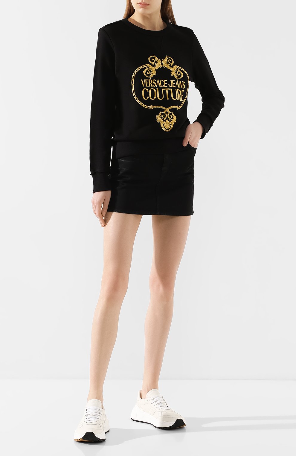 Хлопковый свитшот VERSACE JEANS COUTURE черного цвета по цене 25050 руб., арт. B6HVA73T-VDP309 36/30318, фото 2 Хлопковый свитшот VERSACE JEANS COUTURE, арт. B6HVA73T-VDP309 36/30318, фото 2