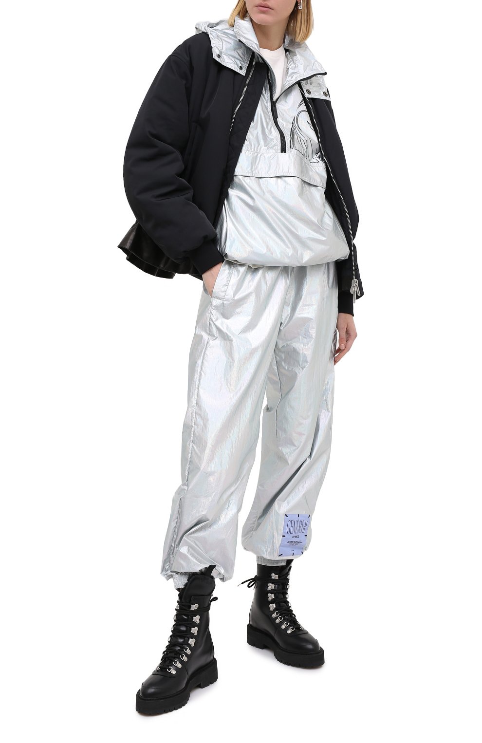 Джоггеры MCQ серебряного цвета по цене 43250 руб., арт. 623266/RPF18, фото 2 Джоггеры MCQ, арт. 623266/RPF18, фото 2