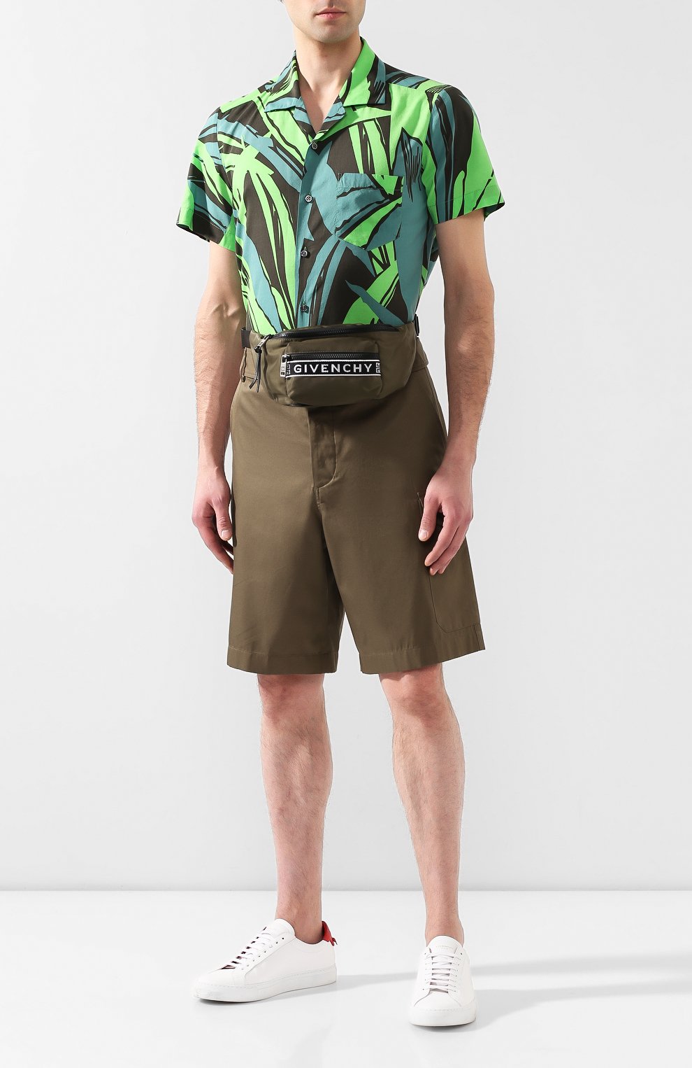 Текстильная поясная сумка 4g GIVENCHY хаки цвета по цене 62300 руб., арт. BK5037K0H1, фото 2 Текстильная поясная сумка 4g GIVENCHY, арт. BK5037K0H1, фото 2