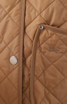 Женская куртка BURBERRY бежевого цвета, арт. 8070969 | Фото 6 (Длина (верхняя одежда): Короткие; Материал подклада: Синтетический материал; Рукава: Длинные; Материал сплава: Проставлено; Драгоценные камни: Проставлено; Кросс-КТ: Куртка, Легкие; Стили: Кэжуэл; Материал внешний: Синтетический материал)